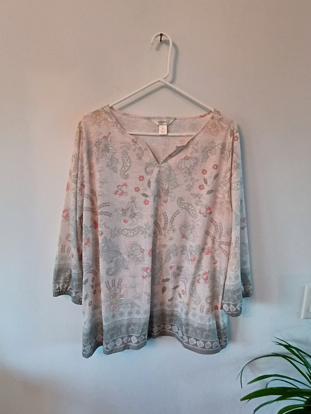CJ Banks 1X Floral Paisley Split Neck Blouse Pink Sage 3/4 Sleeve Boho Top